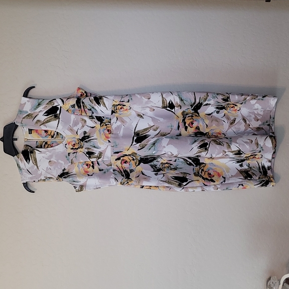 Nina Leonard Abstract U Neck Sleeveless Sheath Dress Cream Gray White Si… - Picture 1 of 12